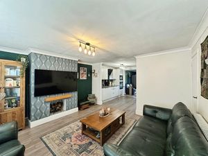 Photo 16- click for photo gallery